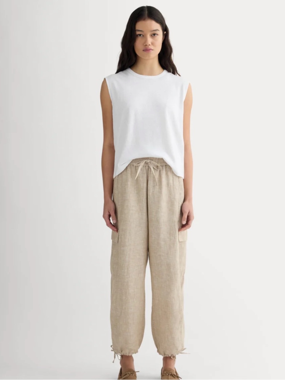 EVERLANE - THE CARGO CURVE PANT IN LINEN - Picture 1 of 4